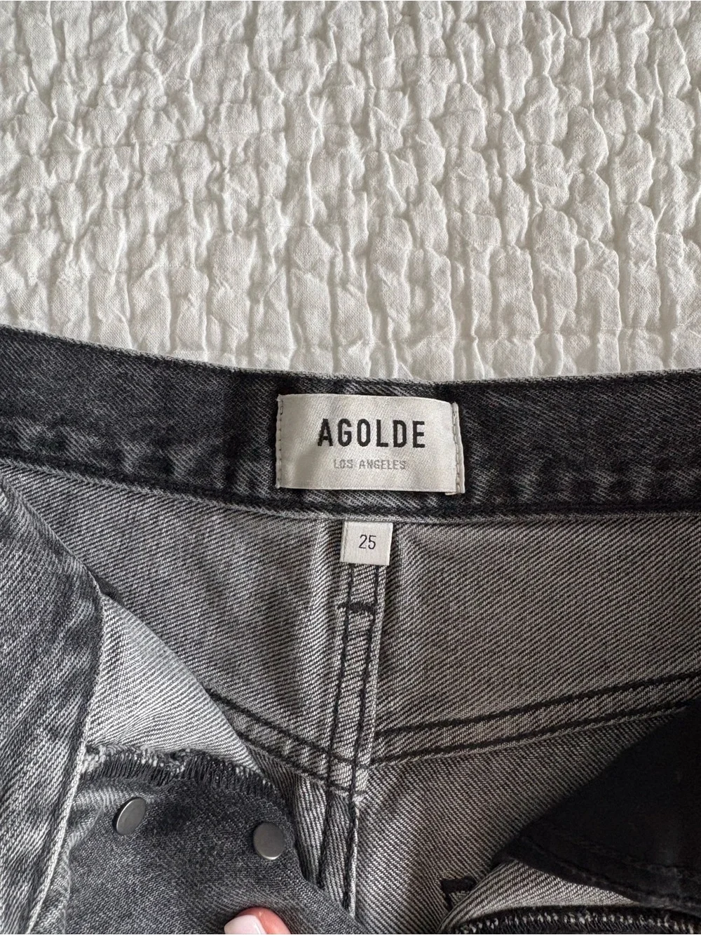 Agolde- Dee Shorts. Washed Black High-Rise Denim Shorts- New - Picture 2 of 3